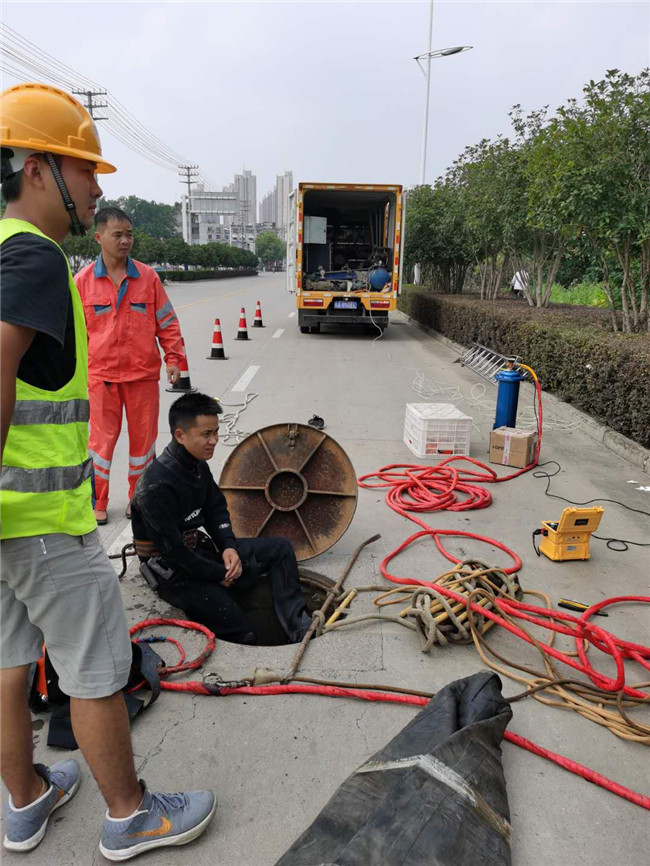 城关翻衬法管道修复技术主要工序