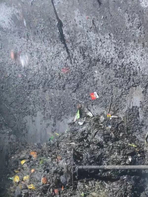 城关污水池清理